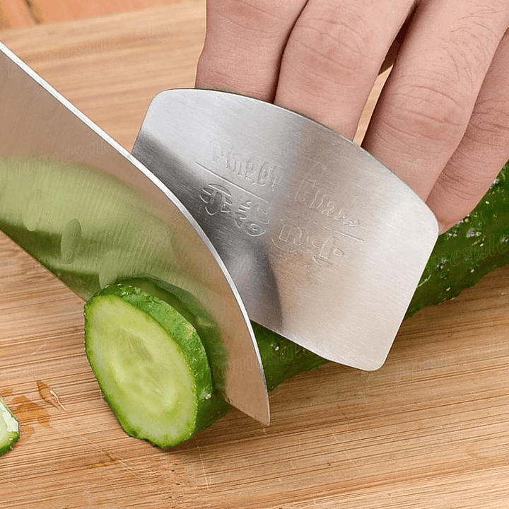 1pc Stainless Steel Finger Guard for Safe Slicing - Durable Kitchen Protector for Cutting - Cooking Tool Accessory