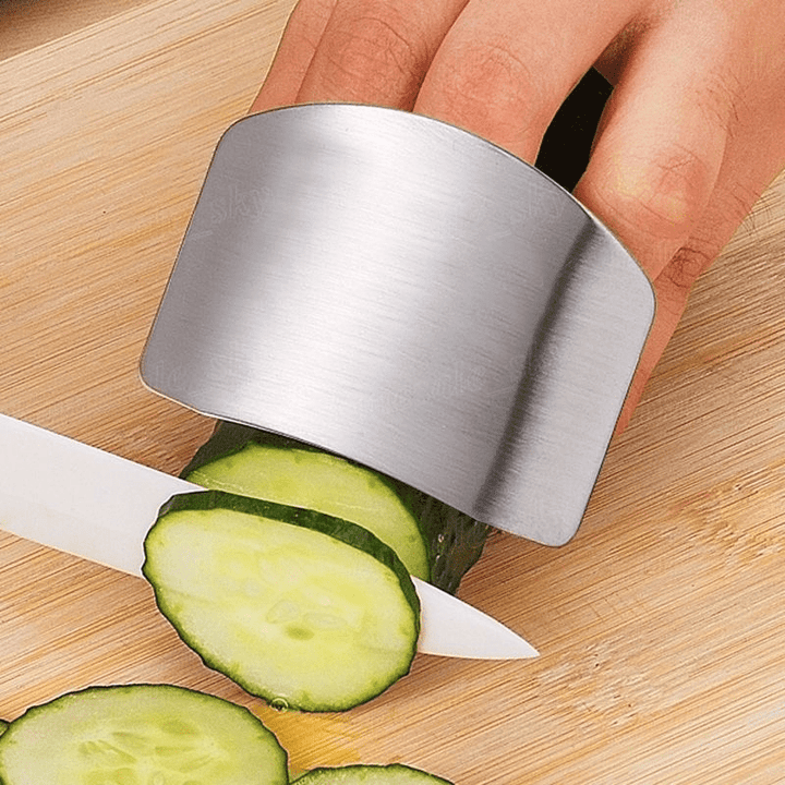 1pc Stainless Steel Finger Guard for Safe Slicing - Durable Kitchen Protector for Cutting - Cooking Tool Accessory
