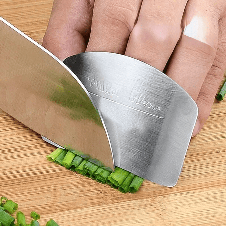 1pc Stainless Steel Finger Guard for Safe Slicing - Durable Kitchen Protector for Cutting - Cooking Tool Accessory