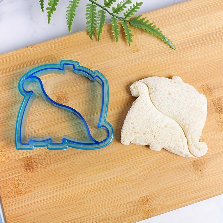 Slice with a Roar!
This dinosaur-shaped bread slicing tool adds fun to any kitchen or classroom. Manual and easy to use—no electricity needed! Perfect for home, students, office lunches, or even Halloween snacks. 🍞🦖🎃
