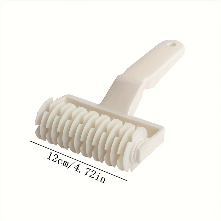 Decorate Like a Pro!
This easy-to-use plastic lattice pastry cutter helps you create beautiful patterns on pies, dough, and cake tops. A must-have tool for every baking lover! 🥧🍪✨