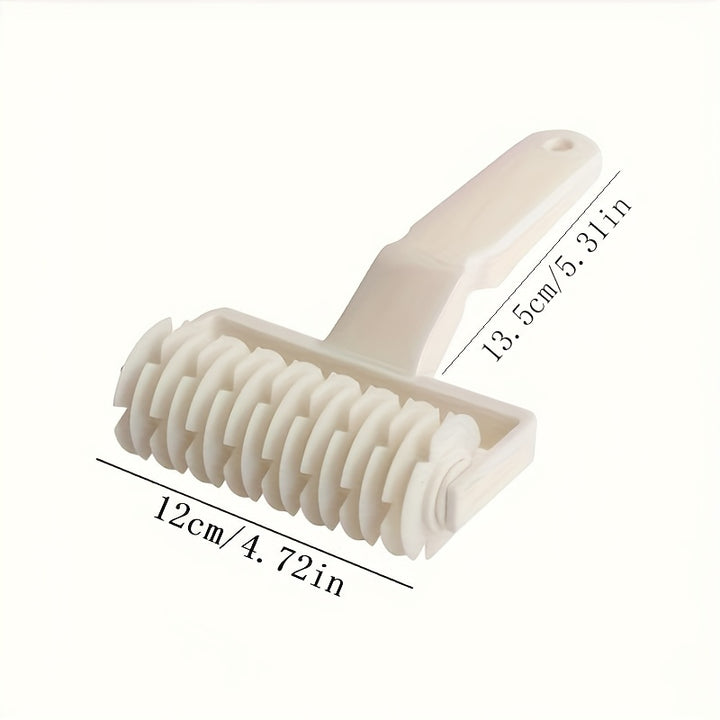 Decorate Like a Pro!
This easy-to-use plastic lattice pastry cutter helps you create beautiful patterns on pies, dough, and cake tops. A must-have tool for every baking lover! 🥧🍪✨