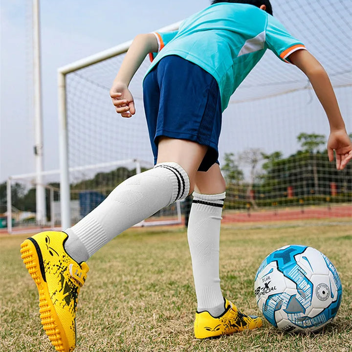 Children Football Shoes Soccer Boots Kids Boy Girl Sneakers New Leather High Top Soccer Cleats Training Outdoor Hook & Loop