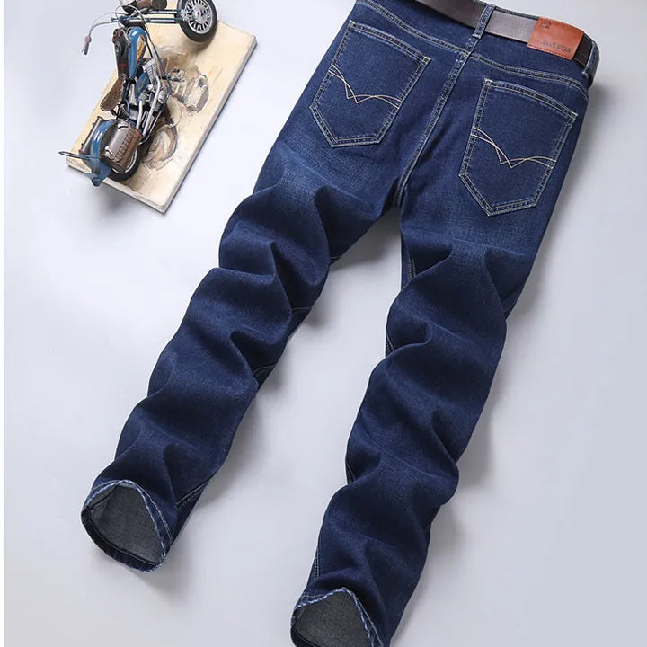 👖 Style That Moves With You
🔵 Men’s Stretch Slim-Fit Jeans – Sleek, comfortable & made for everyday wear
🖤 Available in classic blue or bold black denim
👌 Fashion-forward fit with flexible comfort
📏 Asian sizes 28–40 – check the chart & upgrade your