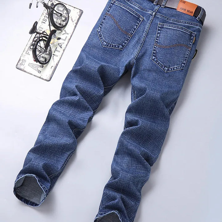 👖 Style That Moves With You
🔵 Men’s Stretch Slim-Fit Jeans – Sleek, comfortable & made for everyday wear
🖤 Available in classic blue or bold black denim
👌 Fashion-forward fit with flexible comfort
📏 Asian sizes 28–40 – check the chart & upgrade your