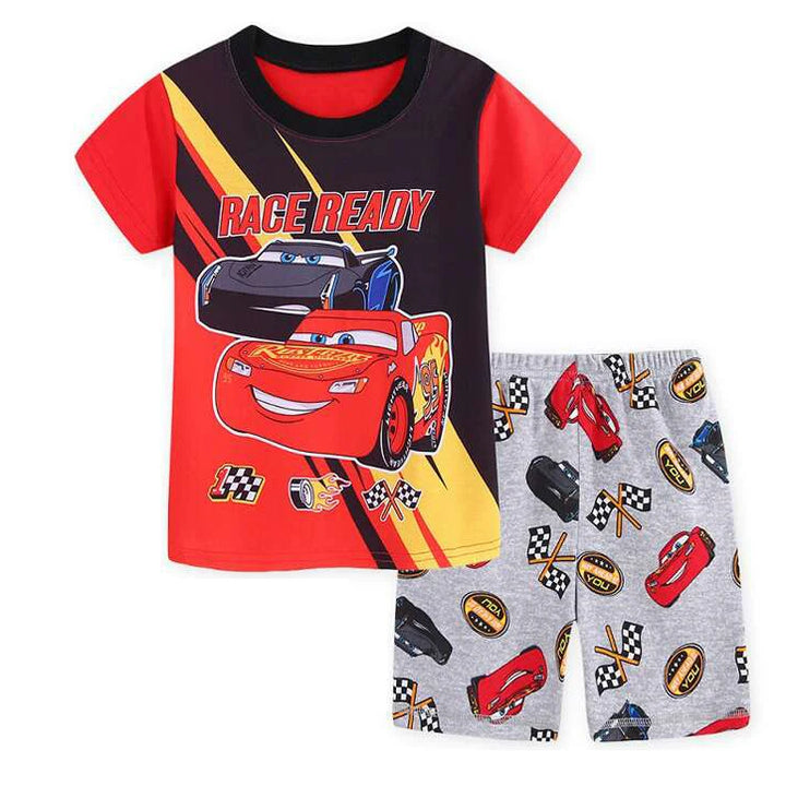 Sweet Dreams Start Here
Adorable summer pyjama sets for boys and girls! Made from soft, breathable cotton with fun car prints. Perfect for bedtime comfort and all-night coziness. ☁️🚗👶