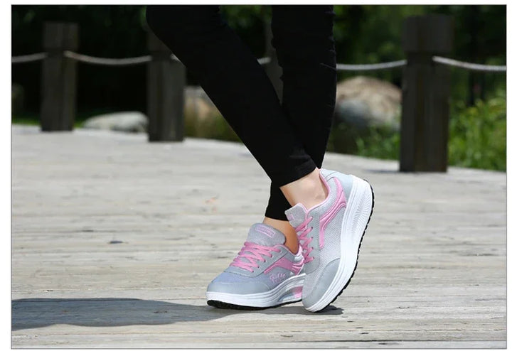 👟 Step Up Your Style & Comfort
✨ Women’s Fashion Sneakers – Trendy, vulcanized design with a comfy blatform sole
💖 Lightweight, breathable & made for all-day wear
👣 Perfect for walking, casual looks & everyday outfits
📏 Available in plus sizes – becau