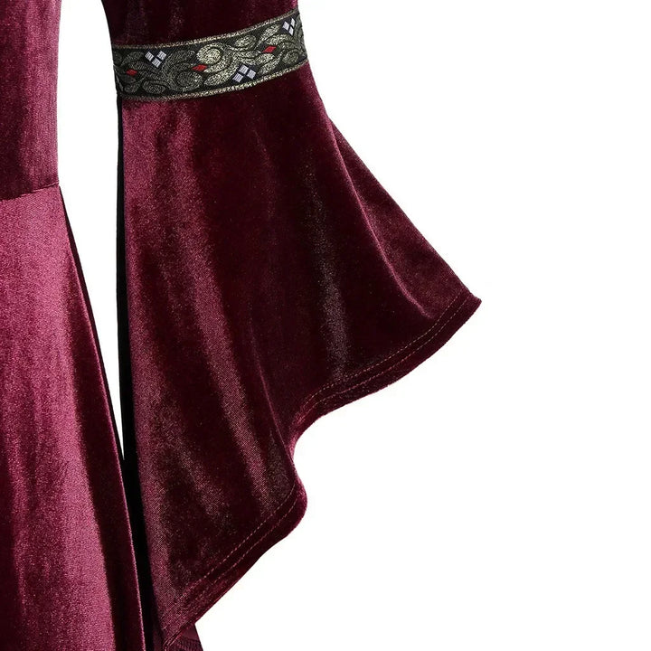 Women’s Gothic Vampire & Witch Dress – Long Sleeve
Own the night this Halloween!
Vintage-inspired long sleeve dress perfect for witches, vampires, and gothic queens.
🖤 Includes: Long sleeve dress
🎃 Perfect for Halloween parties
