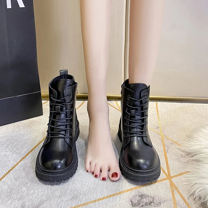 Women 2024 Autumn New Tooling Boots Lady Anti Slip Waterproof Lace Up Short Boots Students Casual Thick Heel Knight Boots