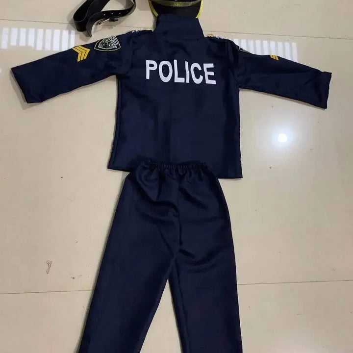 Kids Police Costume – Halloween Cop Uniform
Patrol the Halloween streets!
Fun police uniform perfect for trick-or-treating, parties, and cosplay.
👮 Includes: Police shirt + accessories
🎃 Perfect for Halloween parties