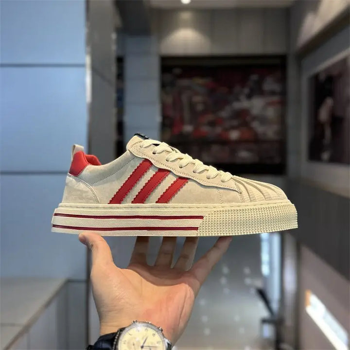 Men's shoes 2025 fashion trend autumn and winter new item casual versatile sports casual shoes comfortable board shoes