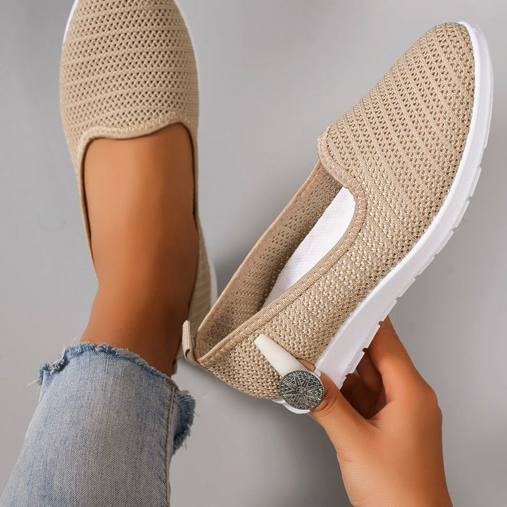 Women’s Breathable Mesh Flats 👟
Lightweight, comfy, and perfect for summer! These casual sneakers feature a breathable design—great for all-day wear. Now on clearance with free shipping!