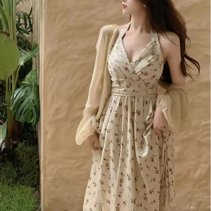 New Gentle Wind Fragmented Flower V-Neck Sling Dress Set Waist Wrap Neck Hanging Long Dress Thin Protection Cardigan