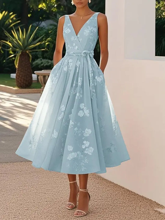 Stylish  Printed Dress Elegant V-neck Mesh Sleeveless Waist Cinched Bow Long and Formal Dress.