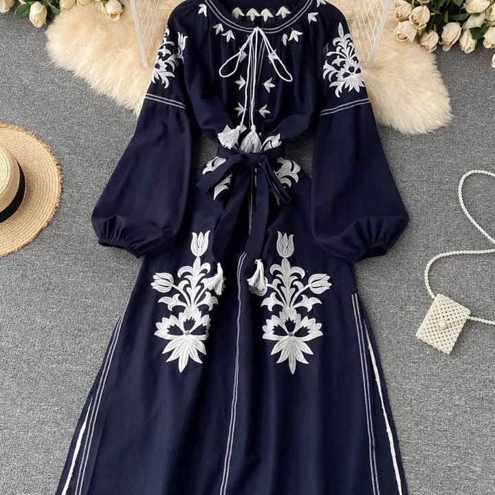 New Spring Autumn Embroidered Dress V-neck Tie Split Retro Indie Folk Style Holiday Beach Long Dress.