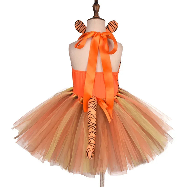 Wild and Wonderful!
Cute animal prints and a fluffy tutu make this costume perfect for Halloween, birthdays, or school plays. Soft, comfy, and full of forest fun!
🦓 Includes: Animal print tutu dress
🎉 Occasions: Halloween, birthdays, themed parties.