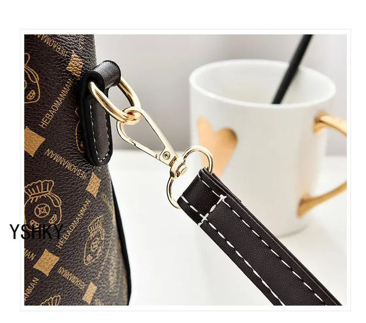 Effortless Style, Everyday Elegance
This fashionable women’s shoulder bag doubles as a chic crossbody. Perfect for daily wear, combining luxury vibes with practical space and modern design. 👜✨