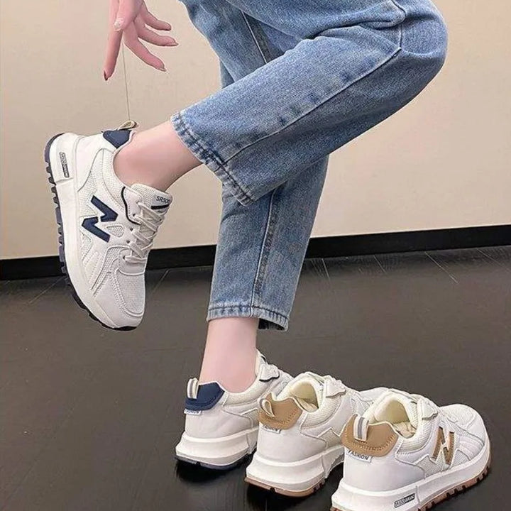 Sneakers Women's Spring and Autumn 2025 New Versatile Non-slip Casual Women's Shoes Soft Sole Lightweight Running White Shoes