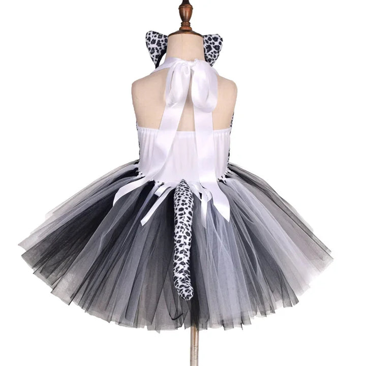 Wild and Wonderful!
Cute animal prints and a fluffy tutu make this costume perfect for Halloween, birthdays, or school plays. Soft, comfy, and full of forest fun!
🦓 Includes: Animal print tutu dress
🎉 Occasions: Halloween, birthdays, themed parties.