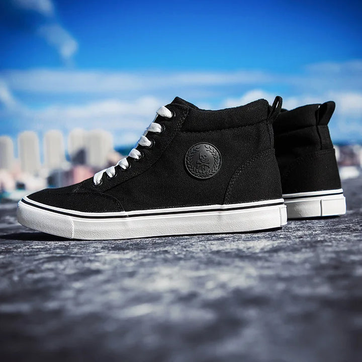 Effortless Style, Everyday Comfort
Step into our Men’s High-Top Canvas Sneakers – the perfect mix of casual and sporty. Slip-on ease with a lace-up look, flat sole comfort for all-day wear.
✅ Lightweight & breathable
✅ Sporty-casual design
✅ Easy to wear