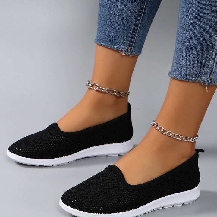 Women’s Breathable Mesh Flats 👟
Lightweight, comfy, and perfect for summer! These casual sneakers feature a breathable design—great for all-day wear. Now on clearance with free shipping!