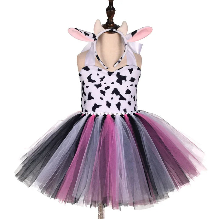 Wild and Wonderful!
Cute animal prints and a fluffy tutu make this costume perfect for Halloween, birthdays, or school plays. Soft, comfy, and full of forest fun!
🦓 Includes: Animal print tutu dress
🎉 Occasions: Halloween, birthdays, themed parties.