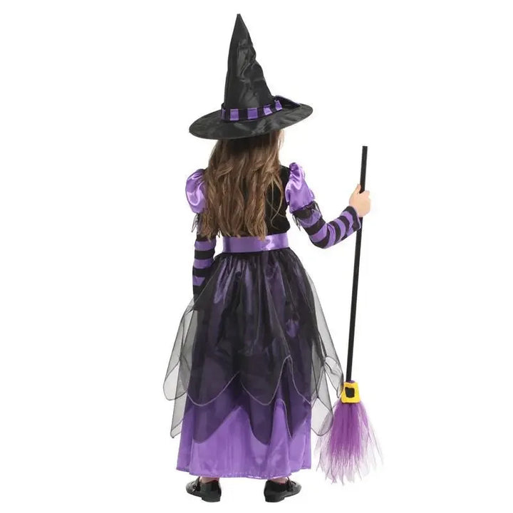 💜🎃 A Spell of Style! 🪄
Charming purple witch dress with mesh long sleeves, matching hat & broom — perfect for Halloween parties, school carnivals, or magical dress-up! ✨
🛒 Shop now!