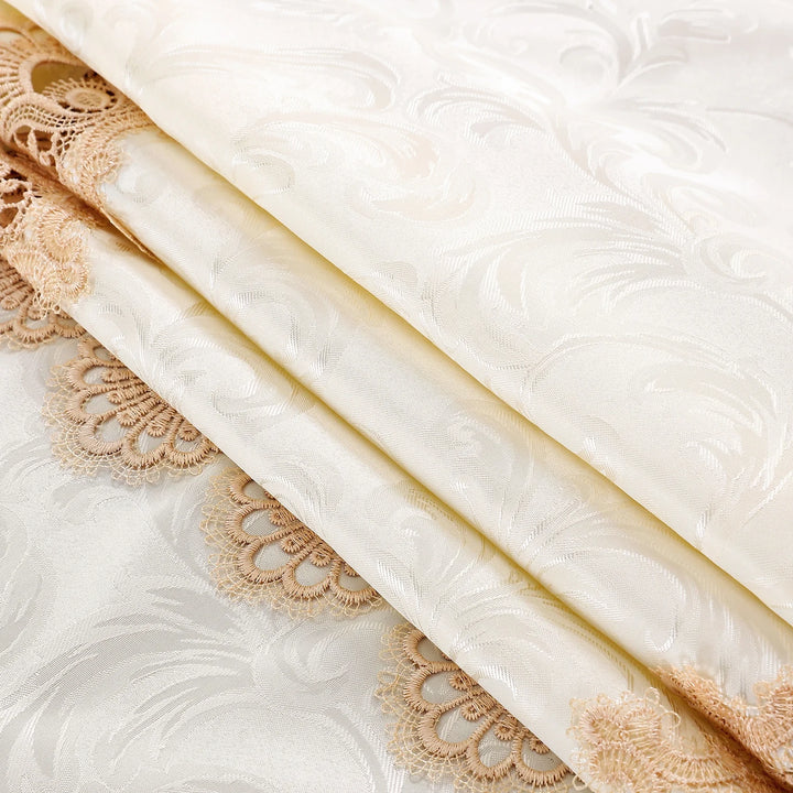 Elegance for Every Occasion
This white floral lace embroidered tablecloth adds a touch of sophistication to any setting. Waterproof, versatile, and perfect for dining tables, weddings, or home décor. ✨🍽️
