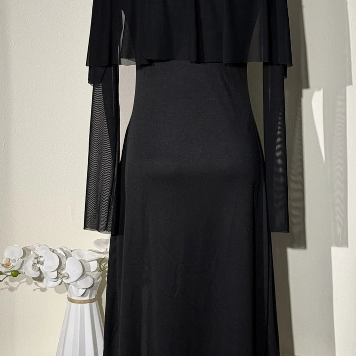 Women’s Sexy Nun Costume – Two-Piece Dress & Headwear
Holy Halloween Fun!
Gothic-inspired two-piece nun outfit with headwear, perfect for Halloween parties and cosplay. Bold, sexy, and unforgettable.
✝️ Includes: Dress & headwear
🎃 Perfect for Halloween
