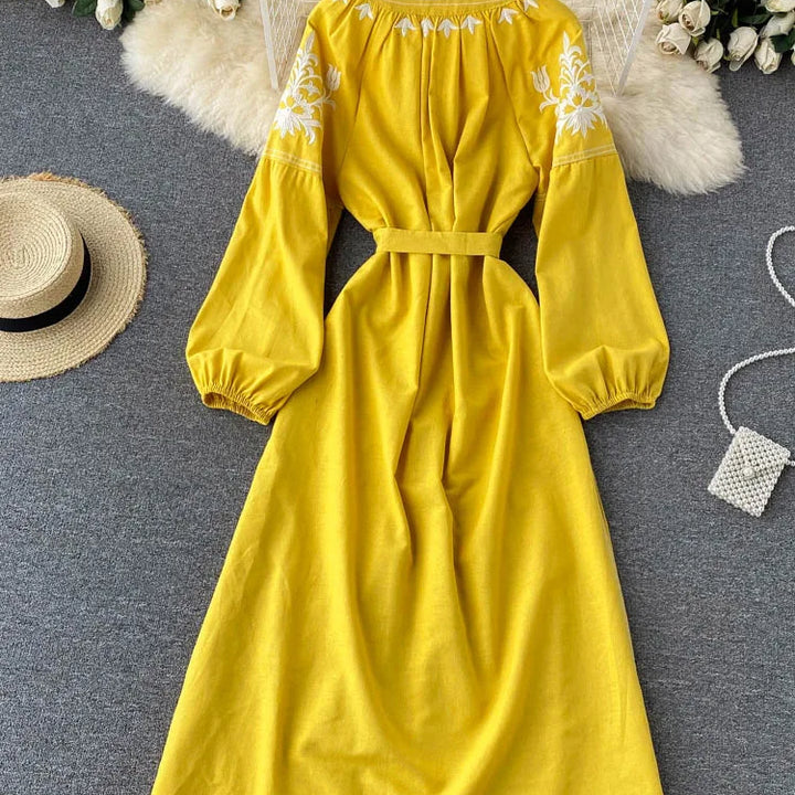 New Spring Autumn Embroidered Dress V-neck Tie Split Retro Indie Folk Style Holiday Beach Long Dress.