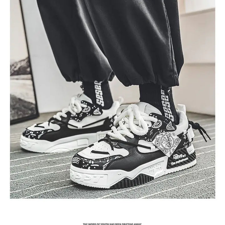 Mens Shoes 2025 Platform Sneakers New Trend Design Graffiti Skateboard Shoes Lace UP Soft Sole Non Slip Outdoor Sports Shoes