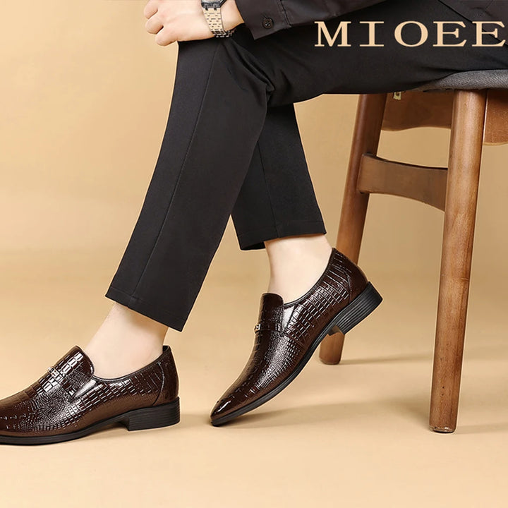 Men's Slip-On Dress Shoes Business Casual Comfortable Classical Dress Shoes for Men ﻿