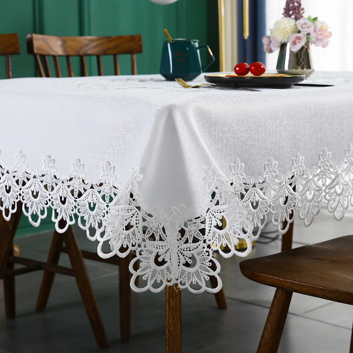 Elegance for Every Occasion
This white floral lace embroidered tablecloth adds a touch of sophistication to any setting. Waterproof, versatile, and perfect for dining tables, weddings, or home décor. ✨🍽️