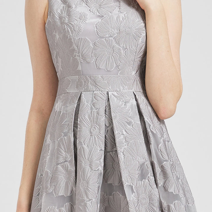 Women New Fashion Organza Flower Embroidery Elegant Long Dress Sleeveless perfect dress for Prom
