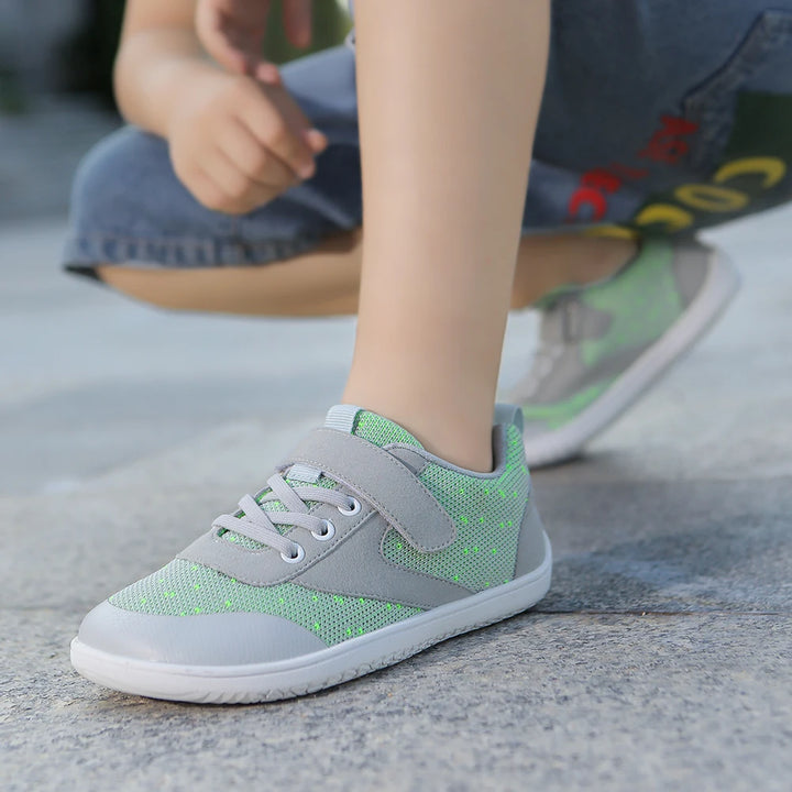 Kids Barefoot Shoes Lightweight Sports Shoes Breathable Wide Toe Minimalist Sneakers Soft Knitting Girls Boys Casual Shoes
