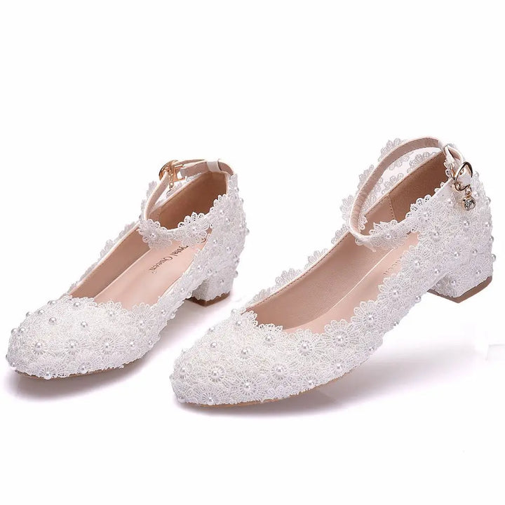 XIHAHA Fashion Female Wedding Shoes Bridesmaid Banquet White Lace Flower Pearl Round Toe Square High Heels Women's Bridal Pumps