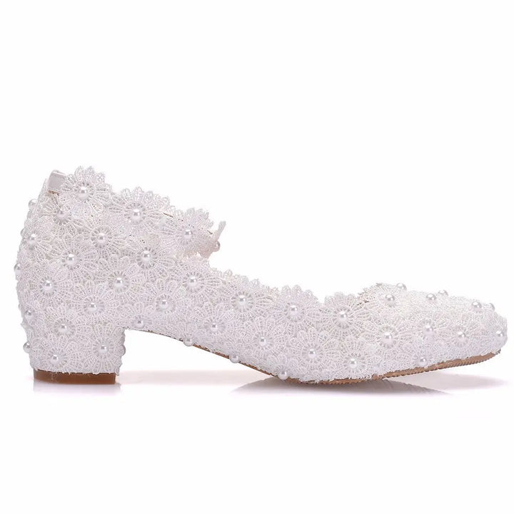 XIHAHA Fashion Female Wedding Shoes Bridesmaid Banquet White Lace Flower Pearl Round Toe Square High Heels Women's Bridal Pumps