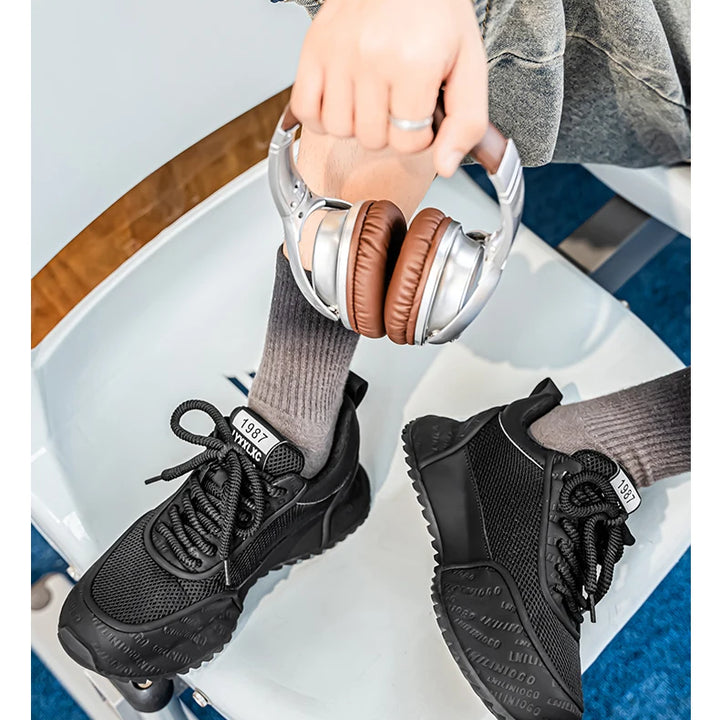 Men's Shoes - 2025 Summer New Style Anti-slip and Wear-resistant Sports Shoes with Breathable Mesh Surface and Casual Style