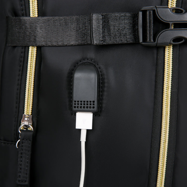 🎒 All-in-One Travel Companion
✔️ Large Capacity & Multi-Functional – Perfect for travel, school, gym, or daily use
💻 Fits laptops, clothes, gear & more
👟 Built-in shoe compartment keeps things fresh
💧 Durable, water-resistant & ready for any adventure