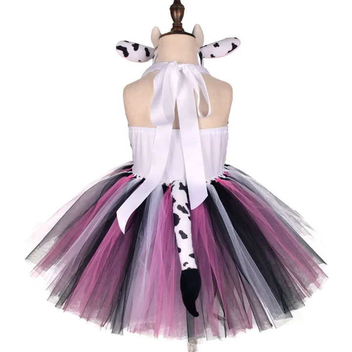 Wild and Wonderful!
Cute animal prints and a fluffy tutu make this costume perfect for Halloween, birthdays, or school plays. Soft, comfy, and full of forest fun!
🦓 Includes: Animal print tutu dress
🎉 Occasions: Halloween, birthdays, themed parties.