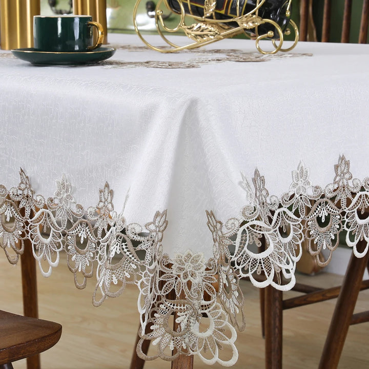 Elegance for Every Occasion
This white floral lace embroidered tablecloth adds a touch of sophistication to any setting. Waterproof, versatile, and perfect for dining tables, weddings, or home décor. ✨🍽️