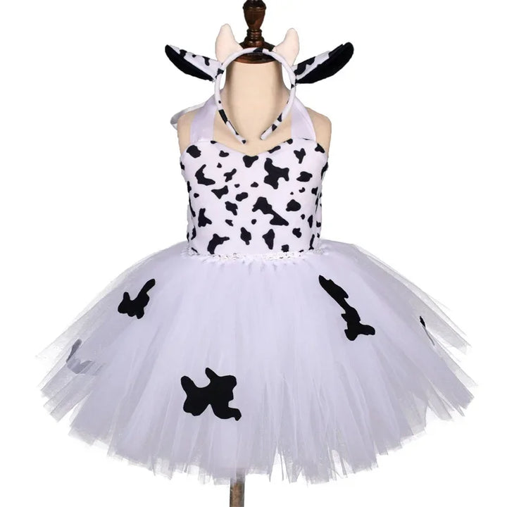 Wild and Wonderful!
Cute animal prints and a fluffy tutu make this costume perfect for Halloween, birthdays, or school plays. Soft, comfy, and full of forest fun!
🦓 Includes: Animal print tutu dress
🎉 Occasions: Halloween, birthdays, themed parties.