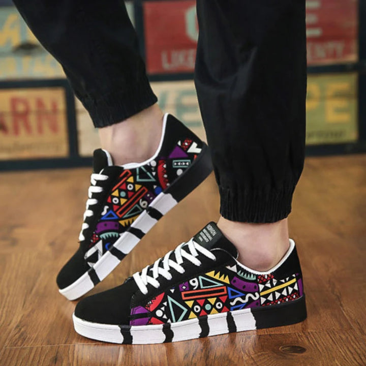 Men's Sneakers Graffiti Canvas Shoes Fashion Black Casual Shoes Lace-up Vulcanized Shoe Designer Flat Men Shoes Tenis Masculino