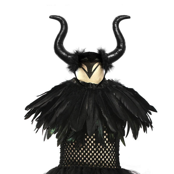 Girls Maleficent Costume – Evil Queen Black Tulle Dress Witch & Devil Princess Cosplay Outfit for Halloween Parties. ✨ Includes: Black tulle dress
🎃 Occasions: Halloween, cosplay, themed parties
👑 Style: Witch, devil, or Maleficent-inspired princess