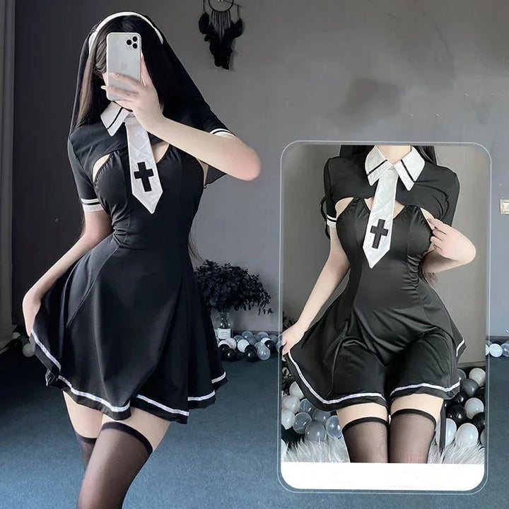 Holy but Naughty!
A daring twist on the classic nun look, perfect for Halloween, cosplay, or themed parties. Playful, bold, and unforgettable.
✝️ Includes: Nun dress + accessories
🎃 Occasions: Halloween, cosplay, carnival
🖤 Sexy nun, gothic roleplay
