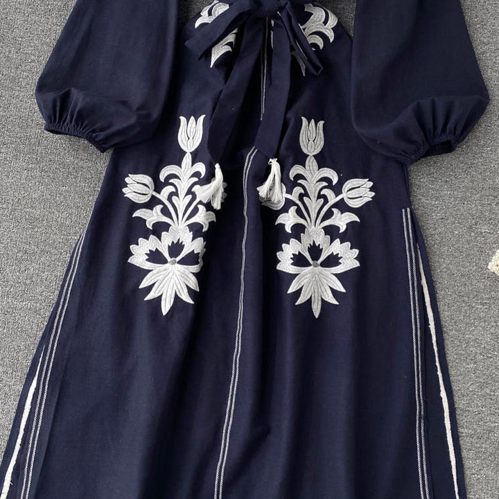 New Spring Autumn Embroidered Dress V-neck Tie Split Retro Indie Folk Style Holiday Beach Long Dress.