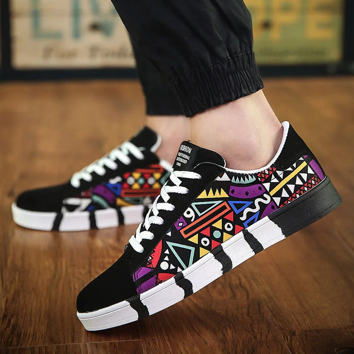 Men's Sneakers Graffiti Canvas Shoes Fashion Black Casual Shoes Lace-up Vulcanized Shoe Designer Flat Men Shoes Tenis Masculino