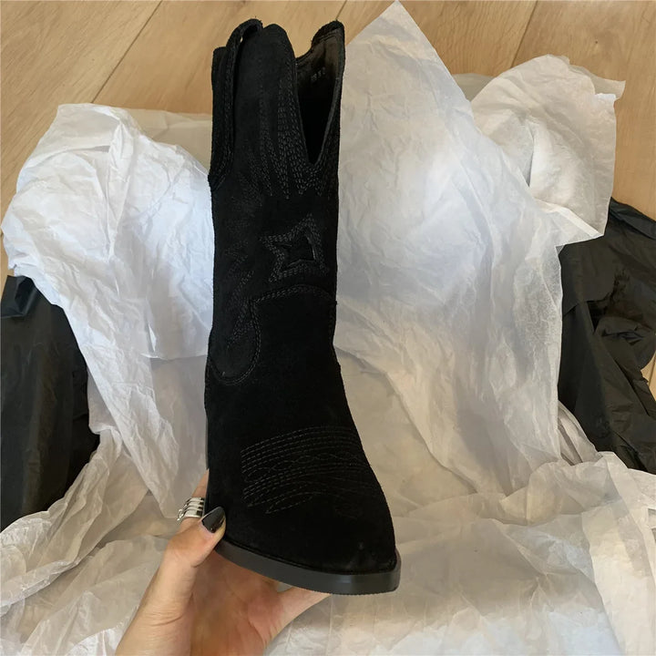 Women Western Boots 2025 Autumn Winter Embroidery Flower Women Ankle Boot Fashion Women Shoes Pointed Toe Cowboy New Retro Botas