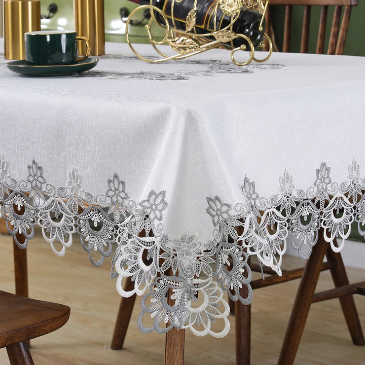 Elegance for Every Occasion
This white floral lace embroidered tablecloth adds a touch of sophistication to any setting. Waterproof, versatile, and perfect for dining tables, weddings, or home décor. ✨🍽️