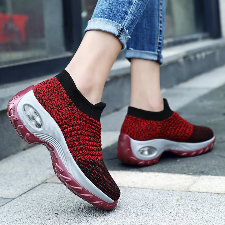 Women's Walking Shoes Fashion Air Cushion Thick Bottom Sneakers Slip-on Lightweight Breathable Casual Shoes
